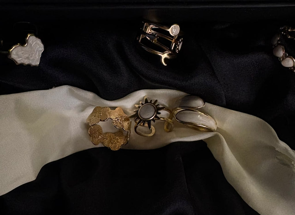 Elegant Gold & Pearl Statement Ring